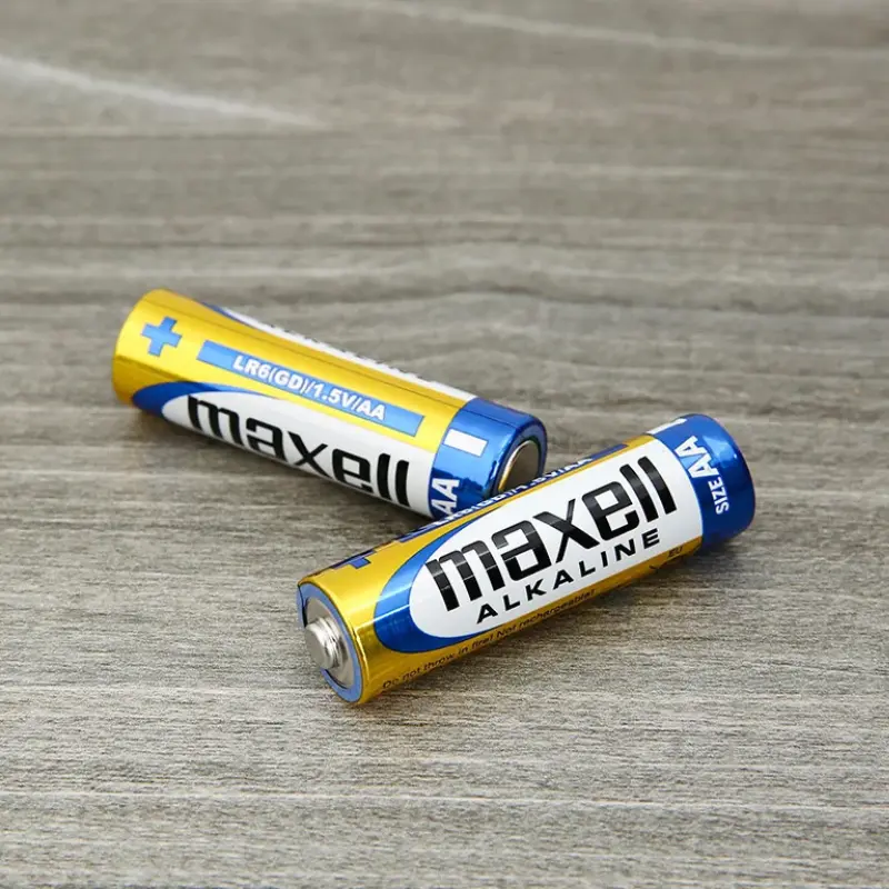 pin kiềm maxell